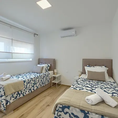 Brand New Leny With Heated Pool Вилла Воднян