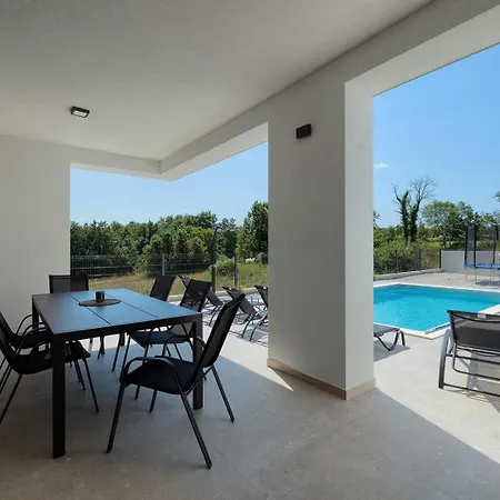 Brand New Leny With Heated Pool Villa Vodnjan