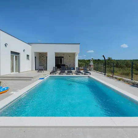 Вилла Brand New Leny With Heated Pool Воднян