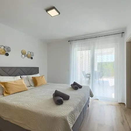 Brand New Leny With Heated Pool Villa *